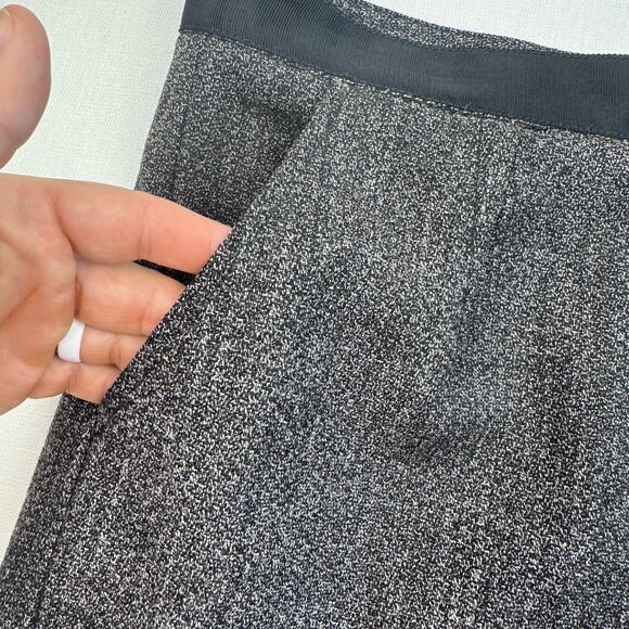 BCBG wool straight Skirt size 10 Metallic band - Picture 9 of 13